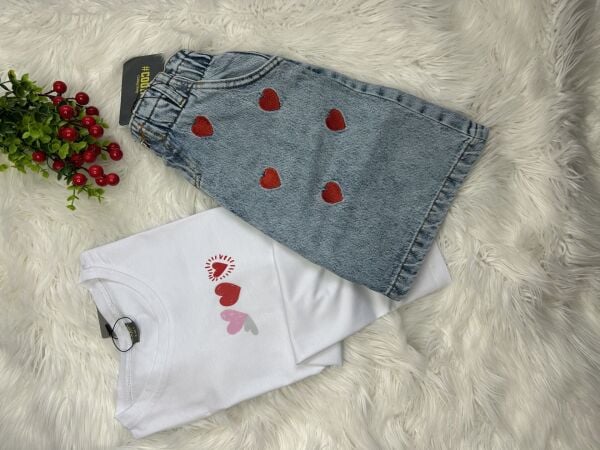 Kız Çocuk Kalpli Kot Etekli Takım