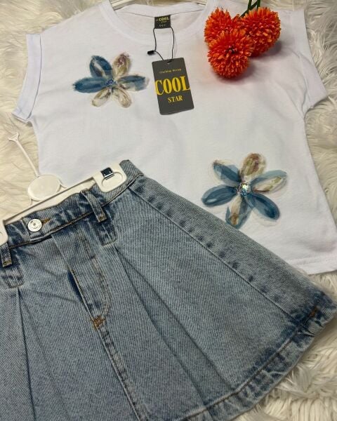 Kız Çocuk Çiçek Aplikeli Tişört ve Kot Etek Takımı