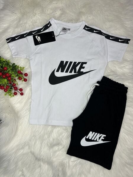 Erkek Çocuk Nike Baskılı İkili Takım