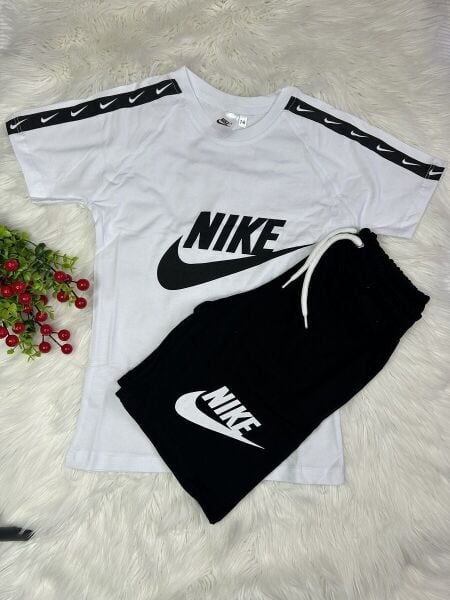 Erkek Çocuk Nike Baskılı İkili Takım