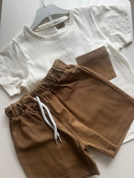 Çocuk 2'li Takım - Krem Tişört ve Kahverengi Lastikli İnce Kot Alt