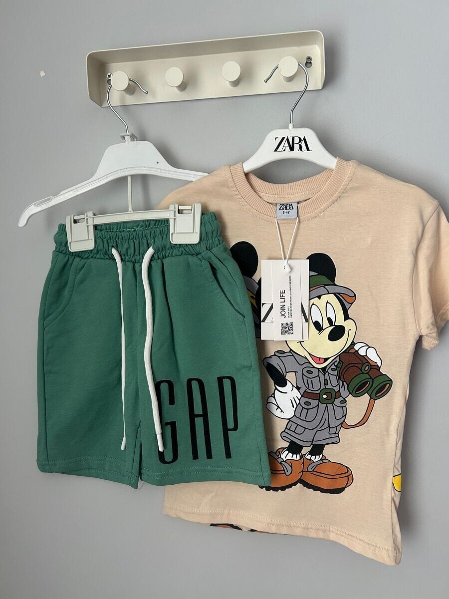 ZARA Disney Karakterli Erkek Çocuk Takımı – Yeşil 3 yaş